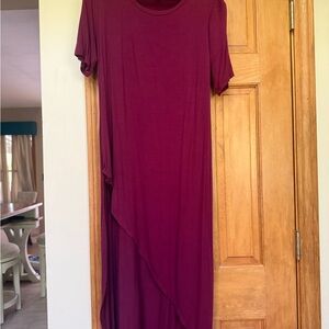 Torrid Size 1 Maroon long tee can be worn with jeans or as a dress never worn